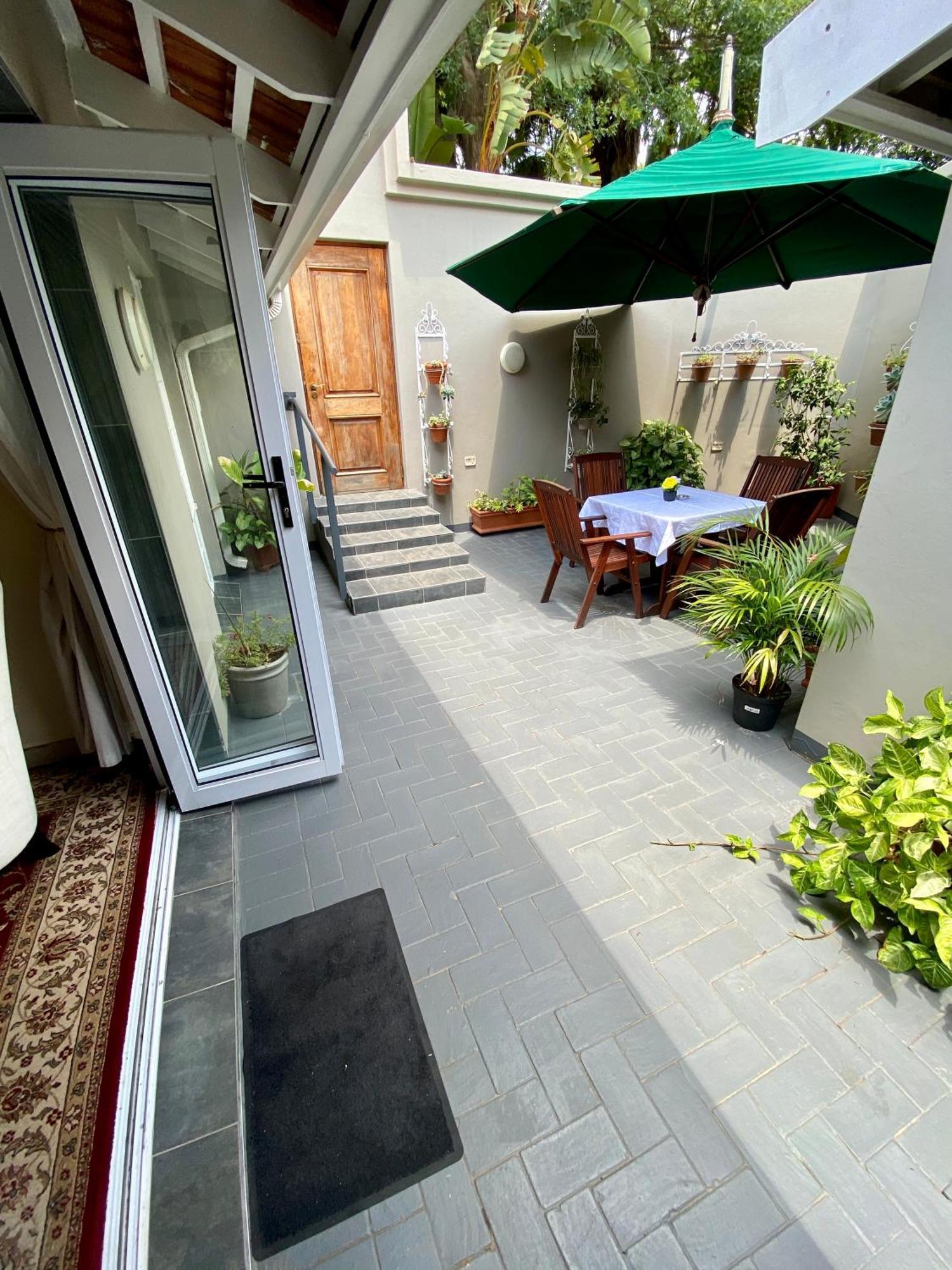 Waterkloof Guest House Pretoria-Noord Exterior foto